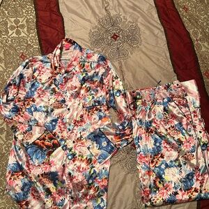 Victoria Secret Floral Pajamas Set Large